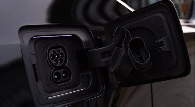 Raport PIRE &bdquo;Elektromobilność kluczem do rozwoju gospodarczego Polski&rdquo;