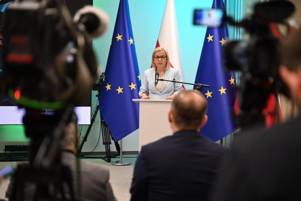 małgorzata henig-kloska, polski hub elektromobilności, KPO, Izera