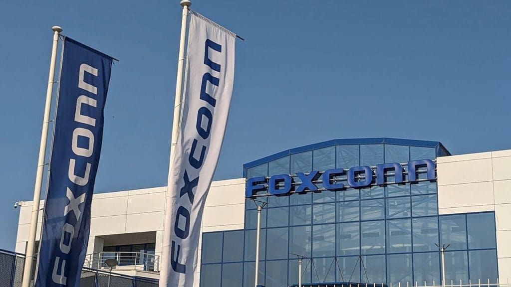 izera foxconn polskie auto elektryczne
