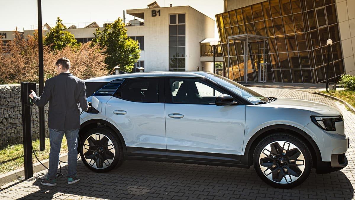 ładowanie Forda Explorera EV test PIRE