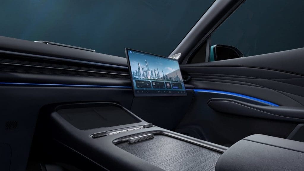 wnętrze w Omodzie 7 Super Hybrid