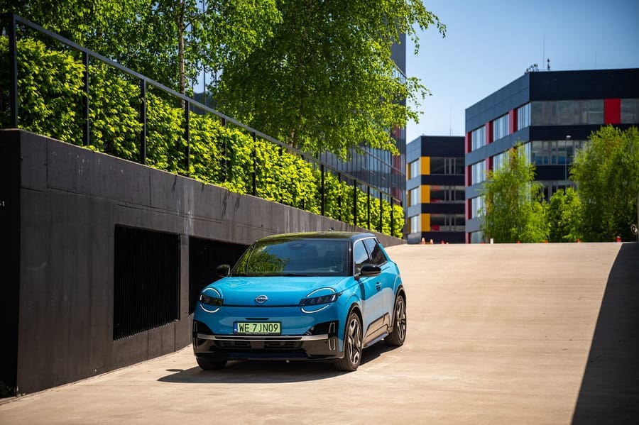 Tanie auto elektryczne - elektryczny Nissan Micra